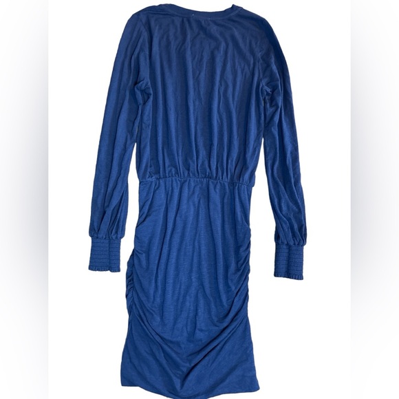 Sundry Womens Round Neck ruched bottom Navy bodycon dress. - Picture 2 of 8